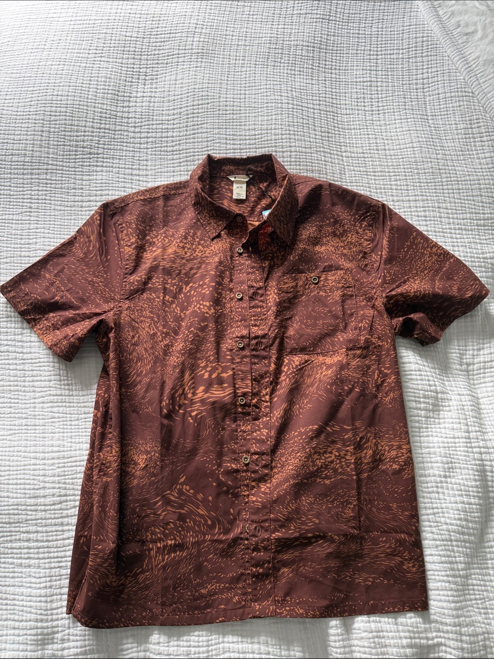 cotopaxi Men's Short-Sleeve Button-Down Shirt in Brown and Copper